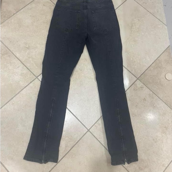 Reformation jeans size 30. Zipper up the back legs. Super cute, EUC. Black - Picture 2 of 4